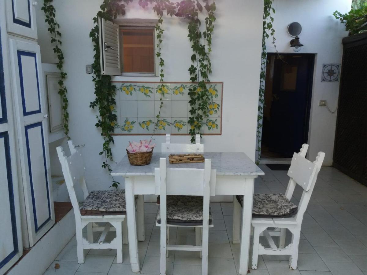 Appartement Con I Piedi Nell'Acqua à Stromboli Extérieur photo