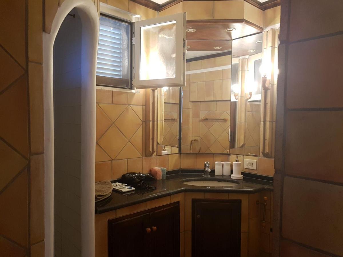 Appartement Con I Piedi Nell'Acqua à Stromboli Extérieur photo